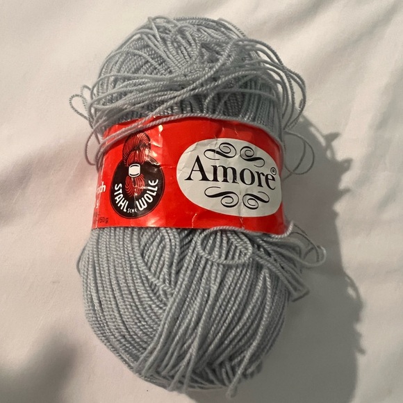 - New Stahl Sche Wolle AMORE  Color GREY 100% ACRYLIC 50g Skein - Picture 1 of 5